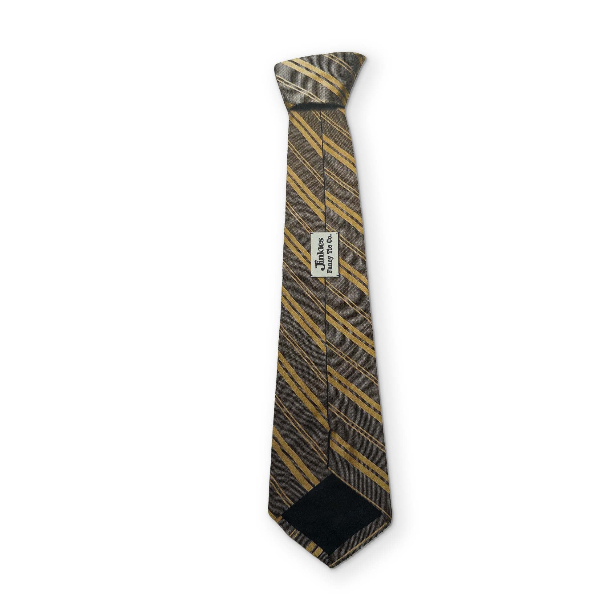 A NECKTIE YOU CAN CLEAN YOUR GLASSES WITH - Image 2
